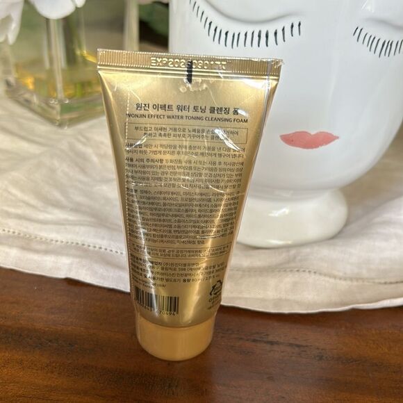 Wonjin Effect Facial Cleanse Foam NWT 80ml - Picture 3 of 7